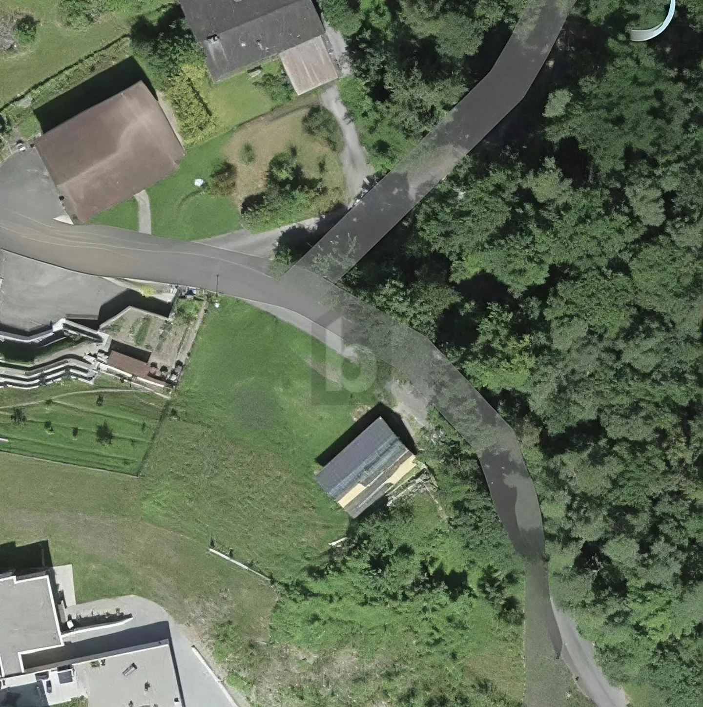 TERRAIN CONSTRUCTIBLE ATTRACTIF (W2) AVEC VUE - Photo 5 sur 6