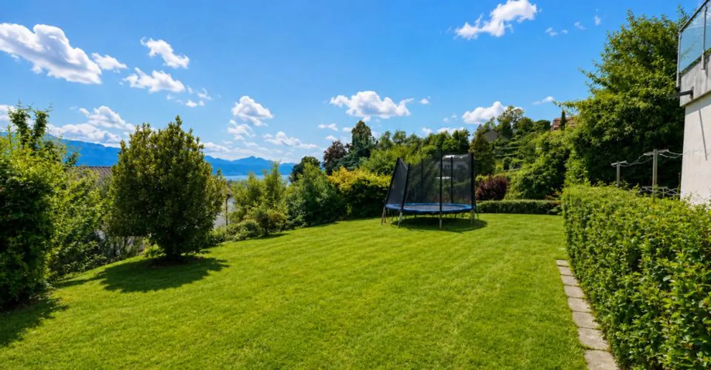 LUTRY – INDIVIDUAL VILLA WITH UNOBSTRUCTED VIEW - Photo 4 of 13