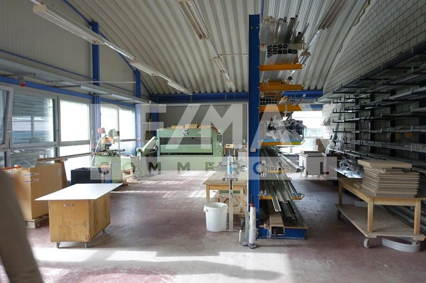 Circa 940 m2 di spazio di stoccaggio/commerciale - Foto 4 di 6