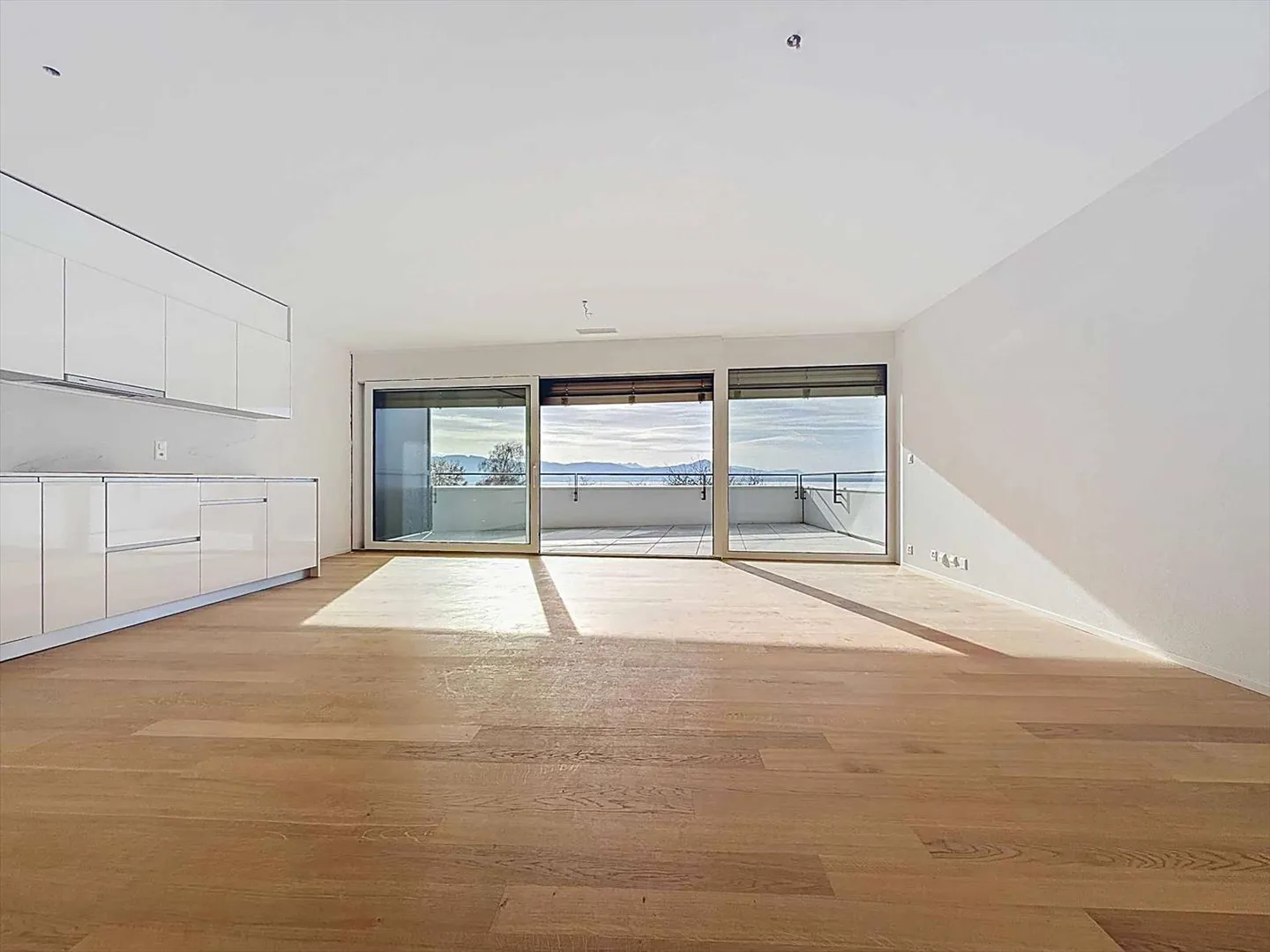 Wunderschönes Attikapartment mit Terrassen - Foto 2 von 12