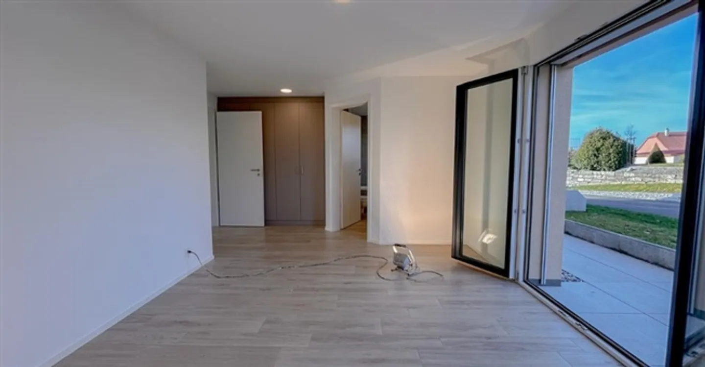 Dépôt spacieux avec appartement - Photo 5 sur 13