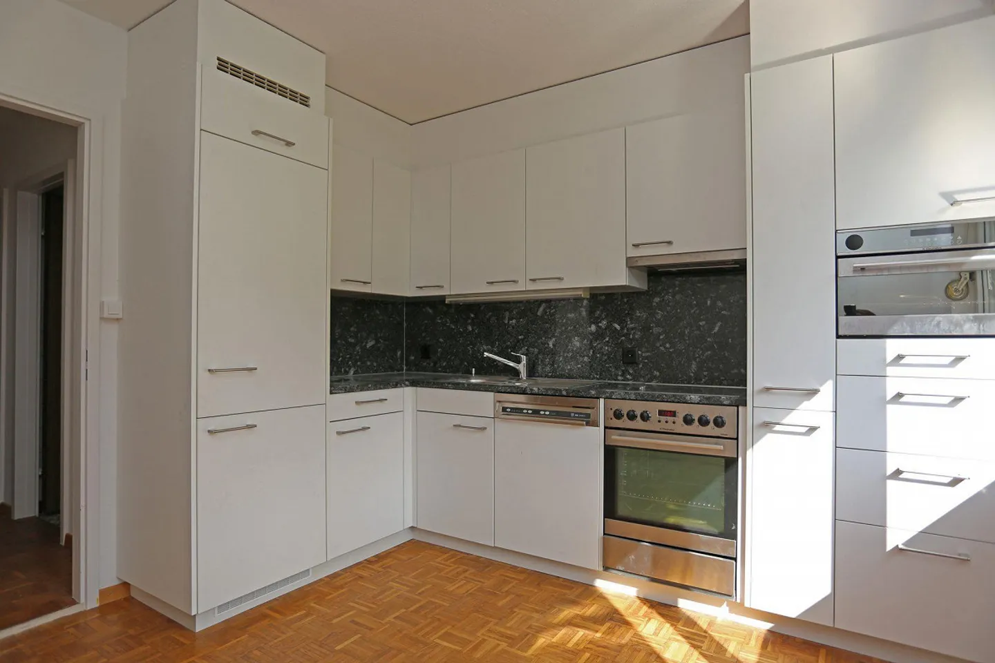 Spacious 3.5-room apartment on the ground floor - Photo 1 of 8