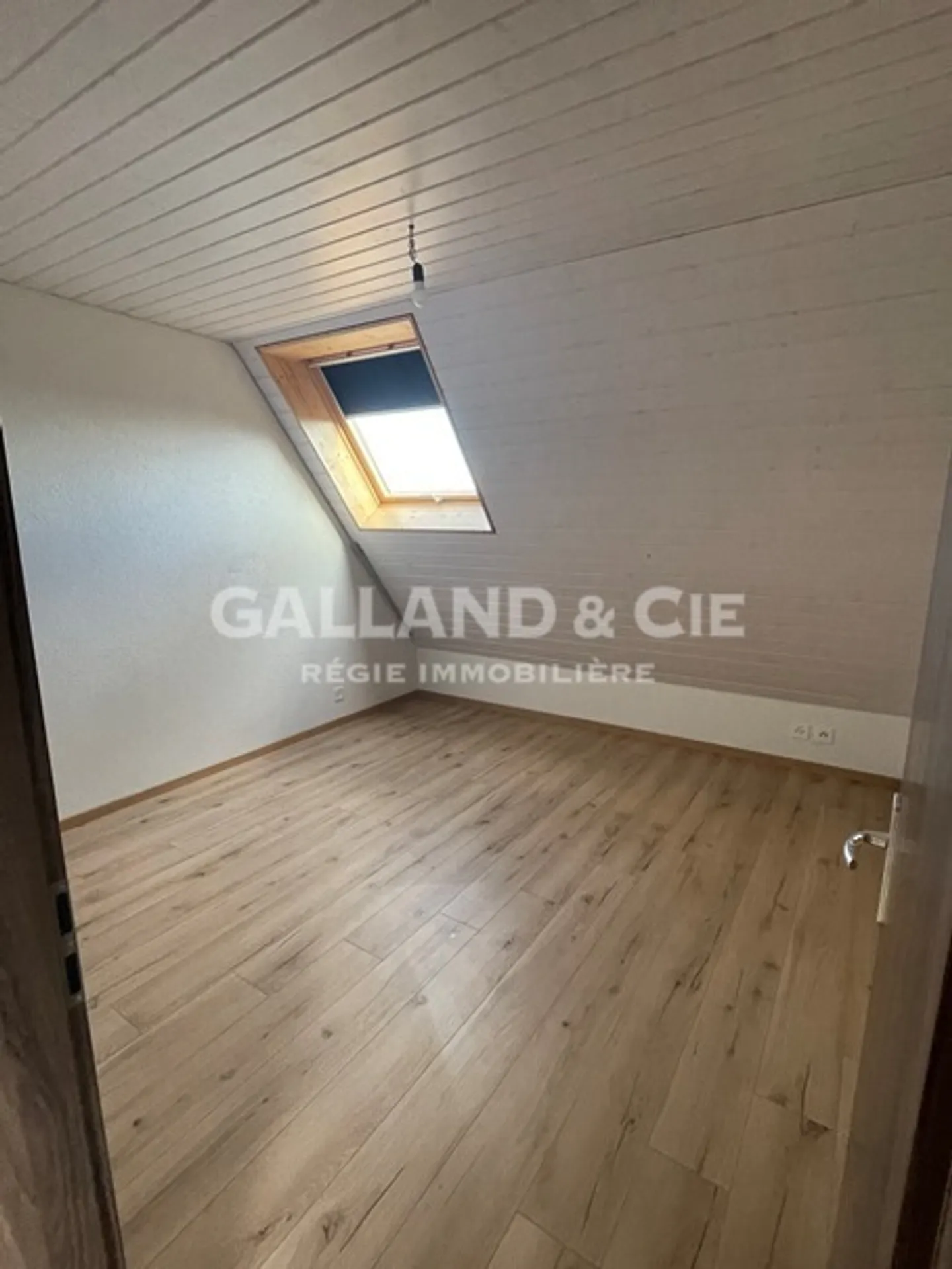 3.5-room apartment in the attic - Photo 6 of 7