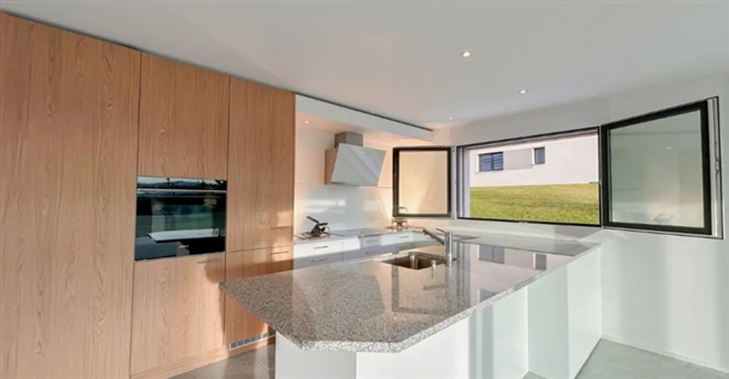 Dépôt spacieux avec appartement - Photo 12 sur 13