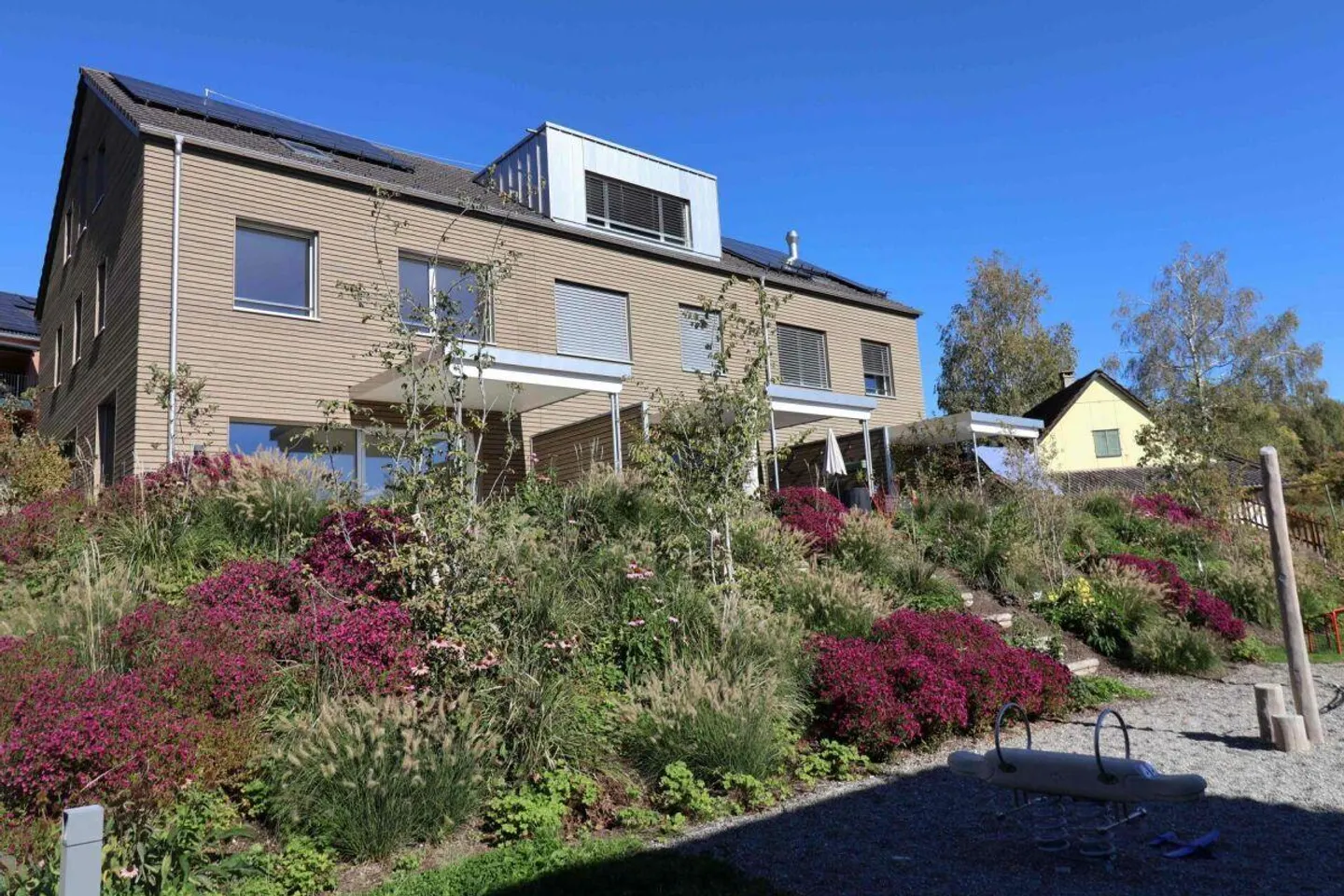 Move in instead of waiting, last house is now ready for occupancy! - Photo 2 of 16