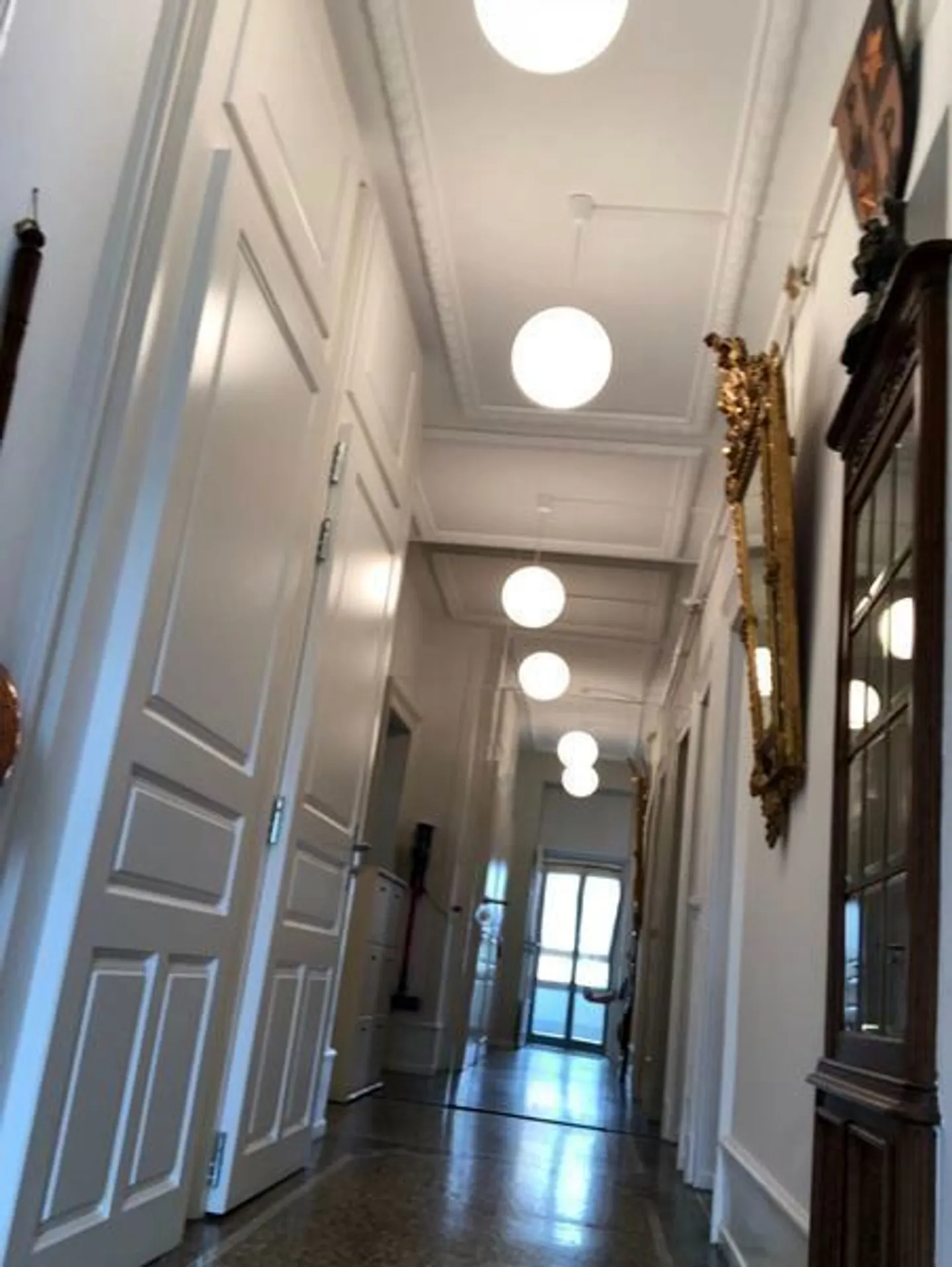 Appartamento di lusso in centro - Foto 7 di 10