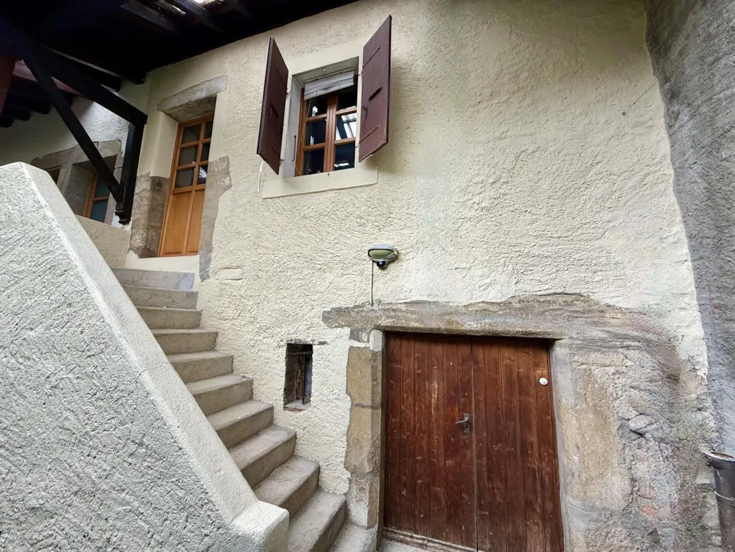 Eligible Casatax, Village House in the Heart of Landecy - Photo 3 of 12