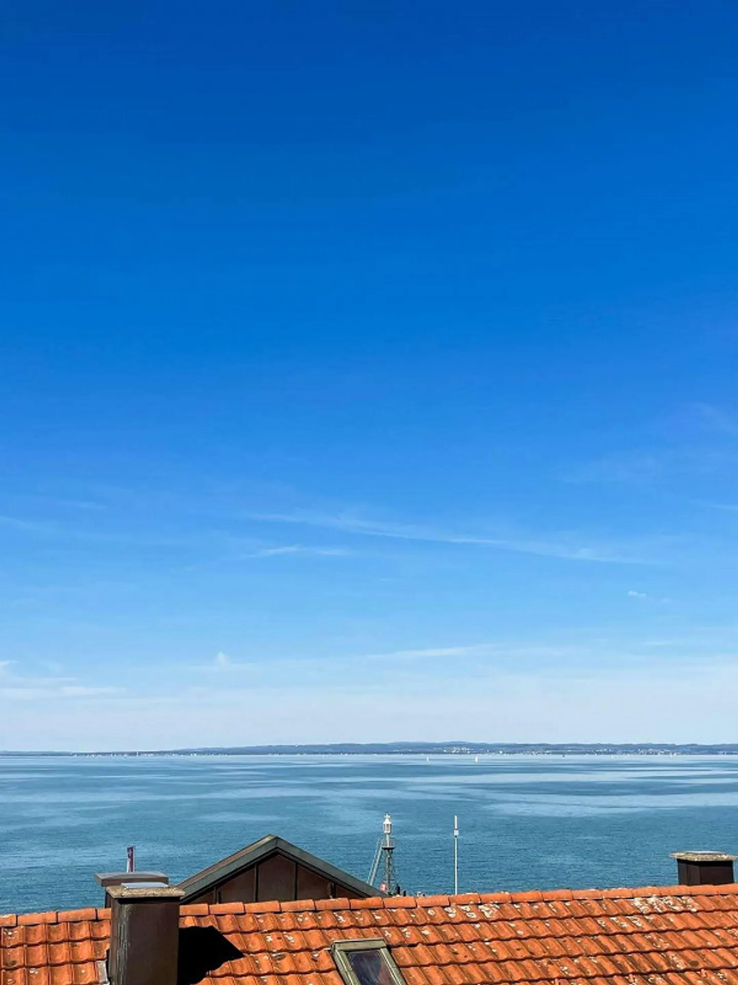 Renovated 4.5-room apartment with breathtaking lake view - Photo 7 of 8