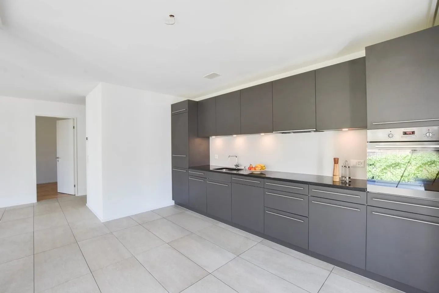 Appartamento moderno di 3,5 locali nel Jardin du Paradis - Foto 1 di 12