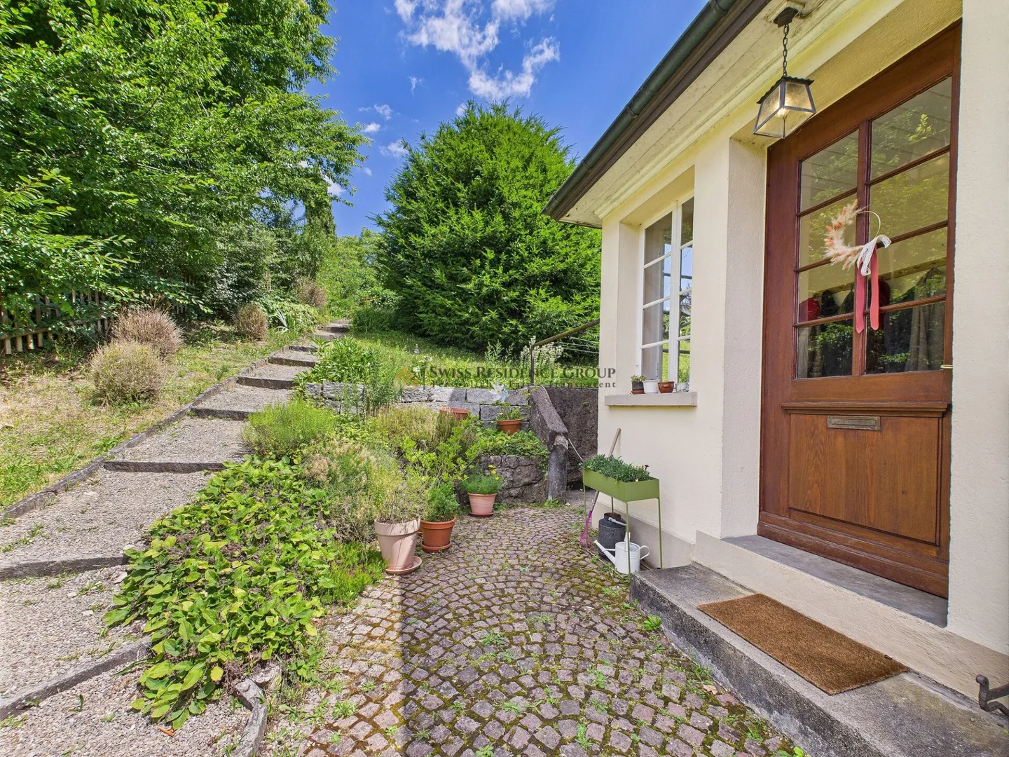 Einfamilienhaus mieten - Foto 2 von 15