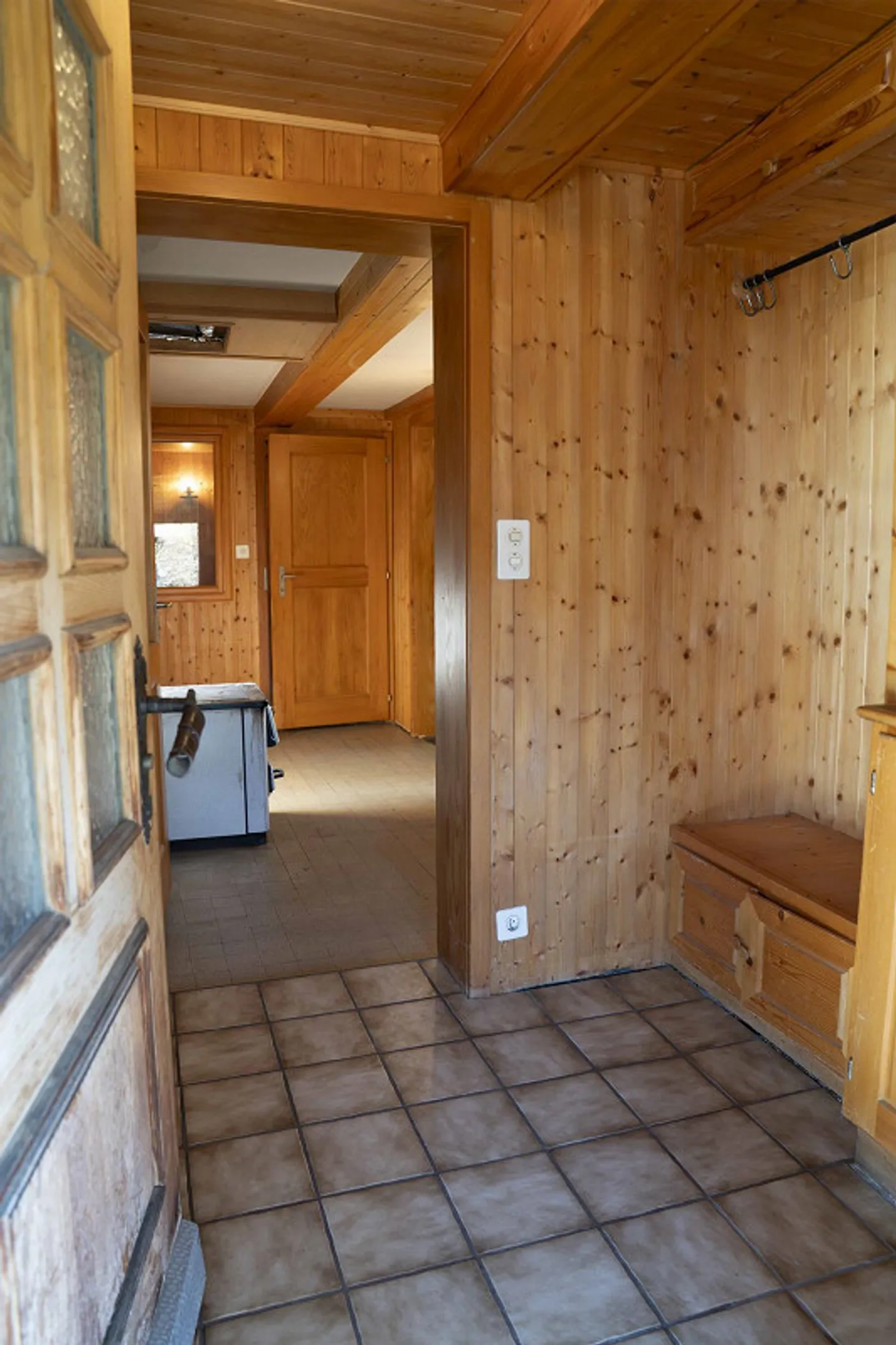 Space miracle with a usable area of approx. 211m2, lots of character and charm - Photo 17 of 29