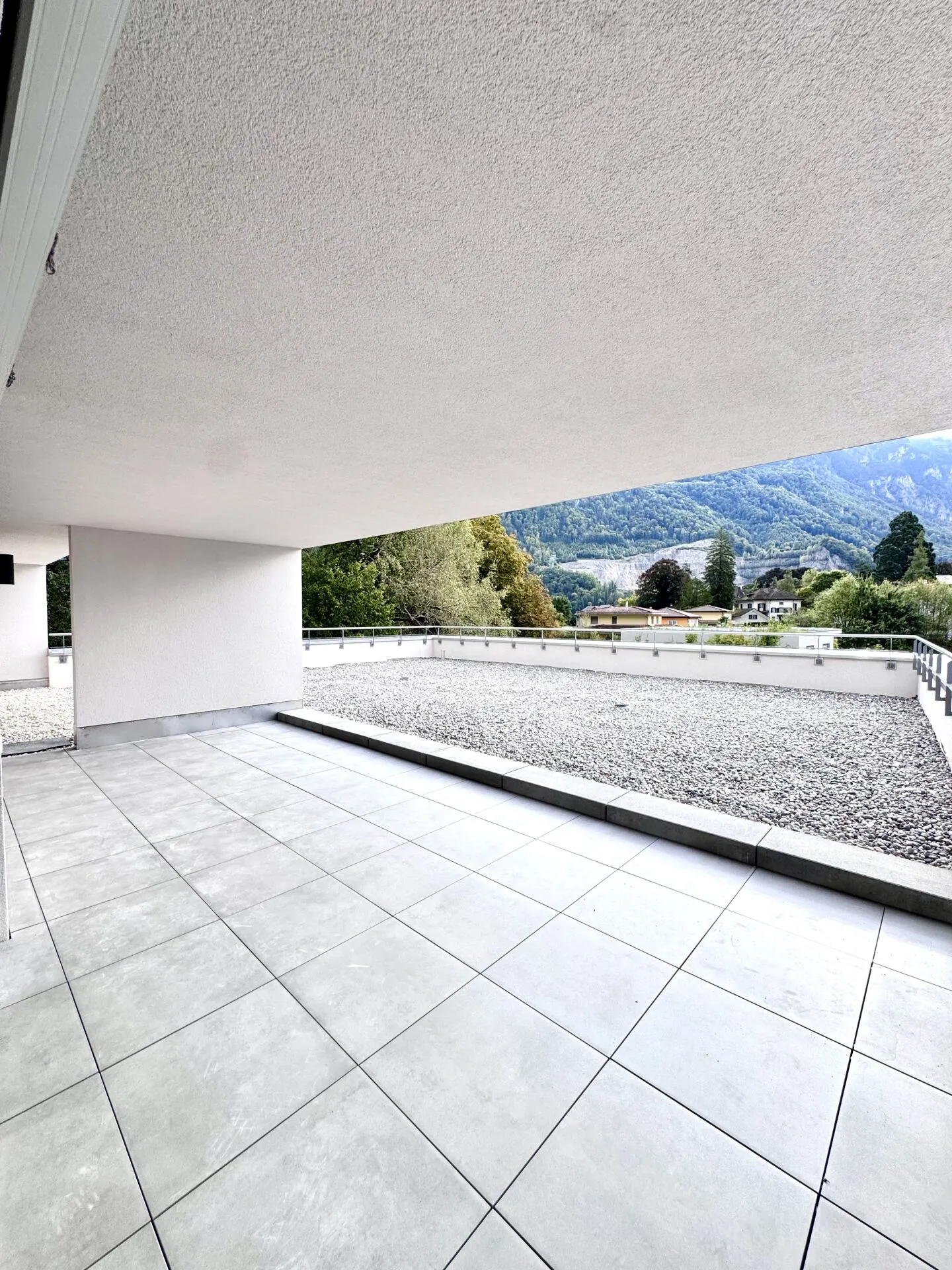 Appartamento attico di 3,5 locali a Netstal - Foto 8 di 10