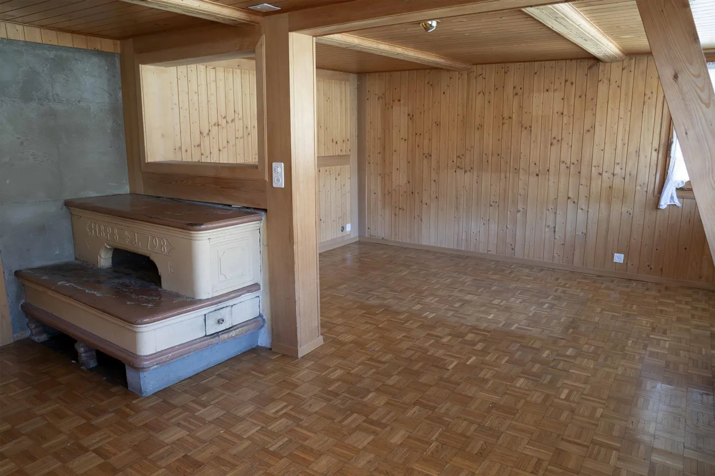 Space miracle with a usable area of approx. 211m2, lots of character and charm - Photo 19 of 29