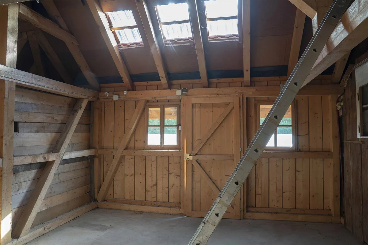 Space miracle with a usable area of approx. 211m2, lots of character and charm - Photo 28 of 29