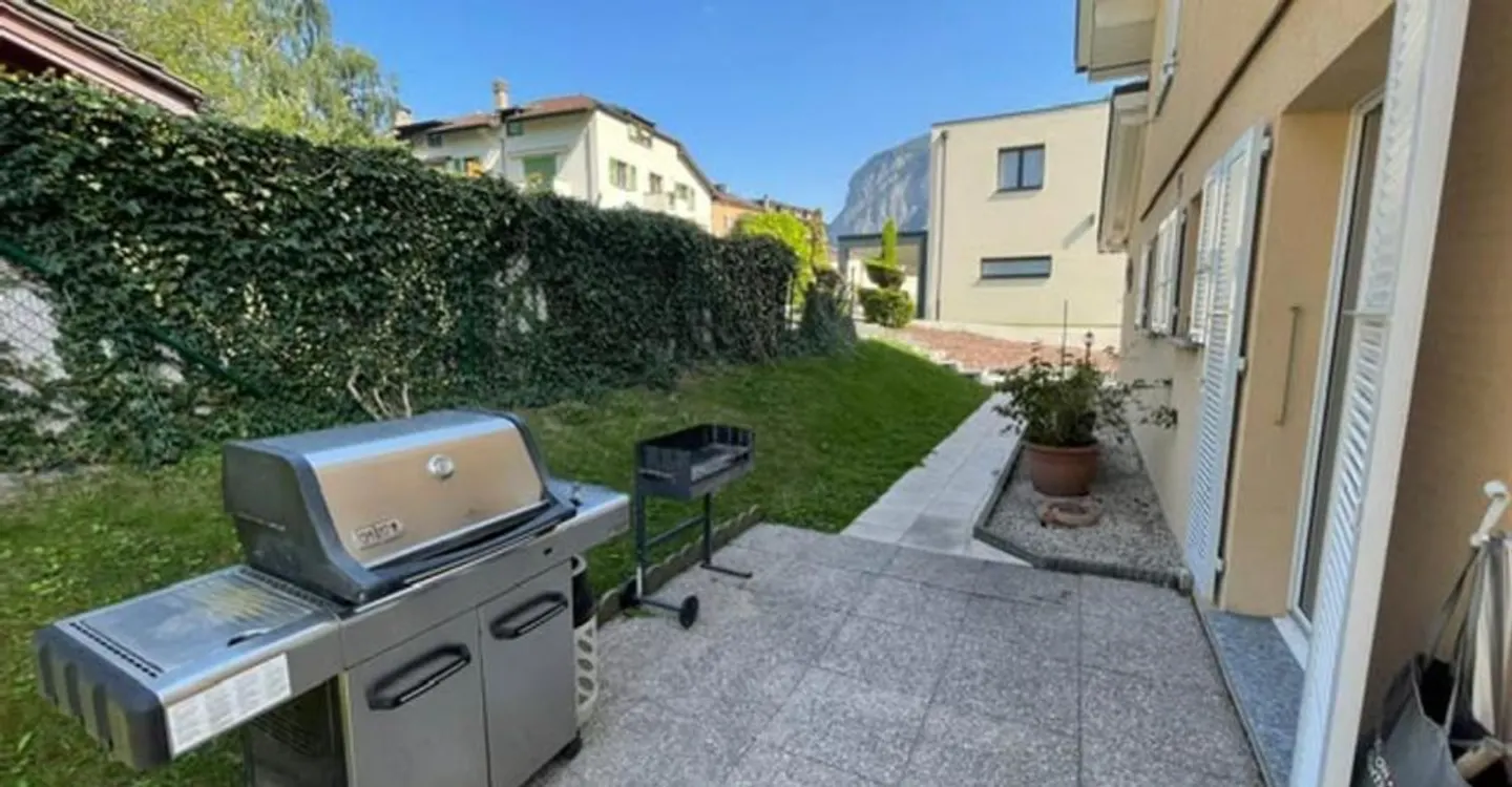 Schöne individuelle Villa mit 5,5 Zimmern, die schöne Volumen bietet - Foto 11 von 13