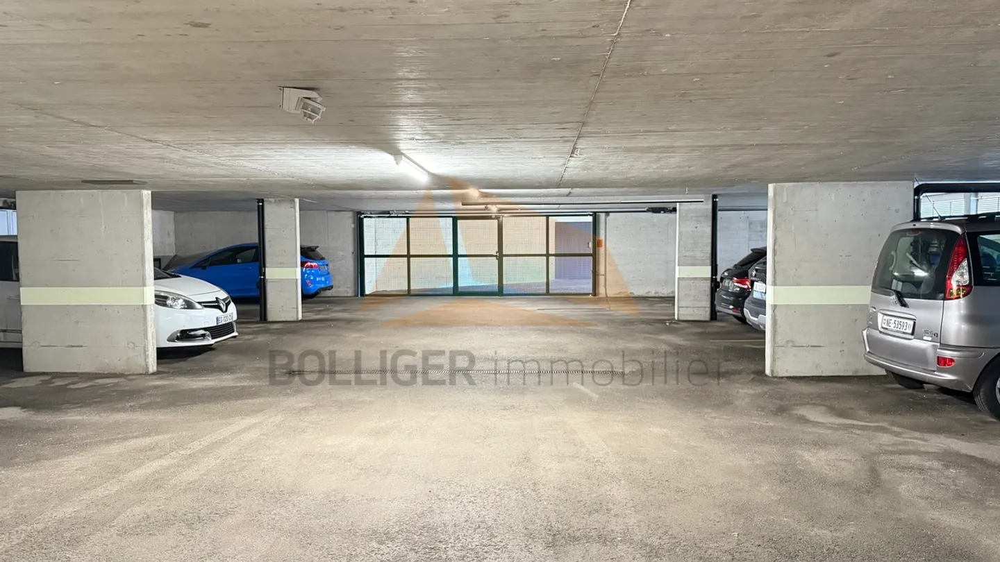 IN VENDITA APPARTAMENTO 4,5 STANZE DI 138 M2 CON GARAGE DOPPIO - Foto 5 di 10