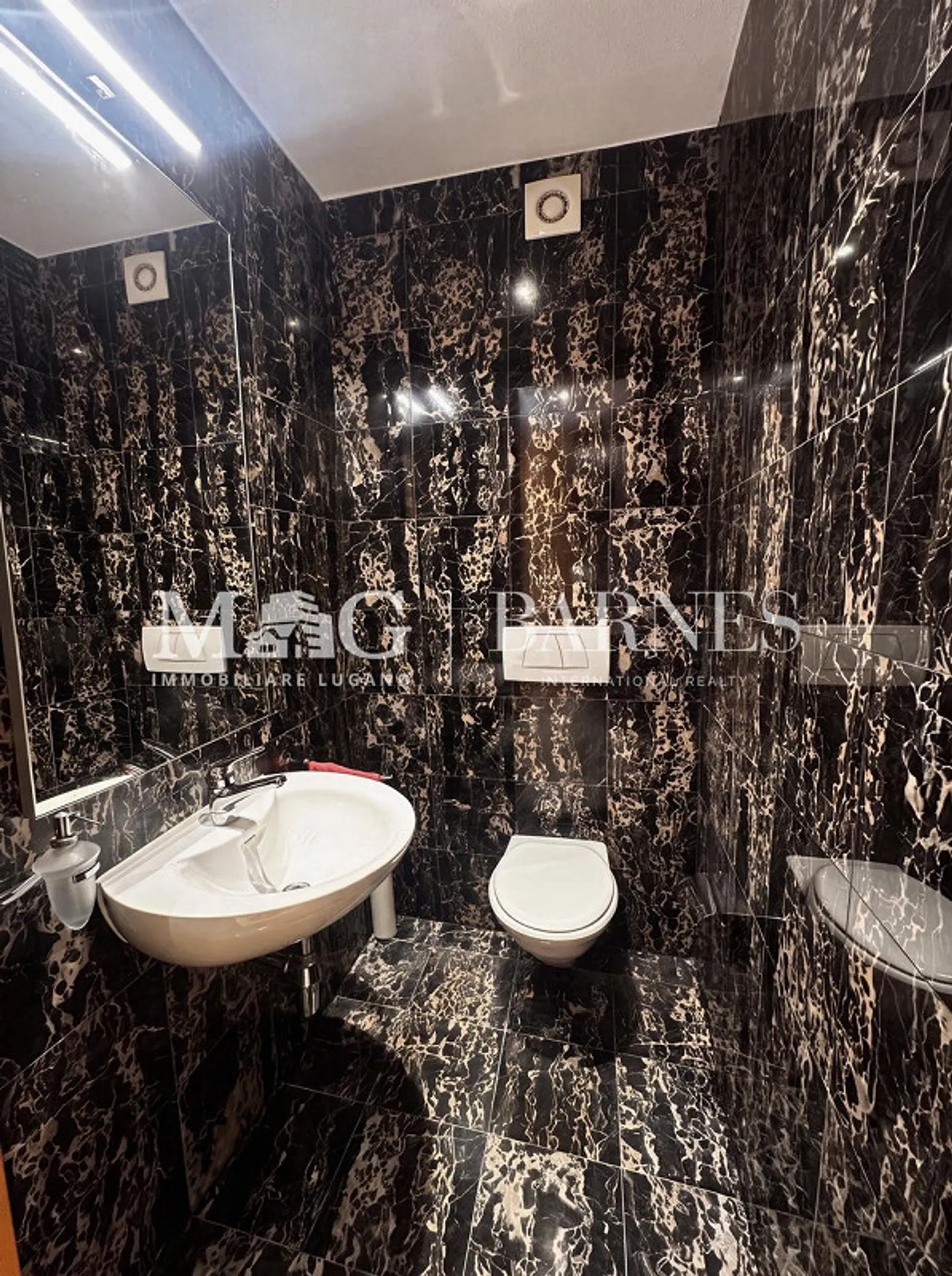 Lugano, Albonago | Exclusive Villa with Garden and Panoramic View - Photo 10 of 14