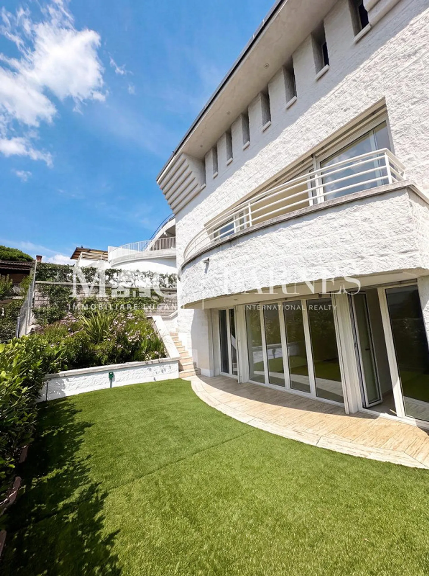 Lugano, Albonago | Exclusive Villa with Garden and Panoramic View - Photo 6 of 14
