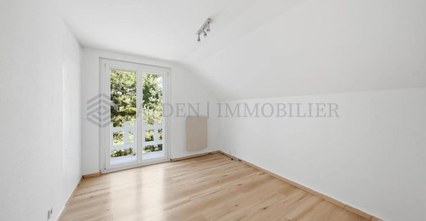 Villa bifamiliare ristrutturata con studio per gli ospiti in un ambiente residenziale privilegiato a Commugny - Foto 7 di 13