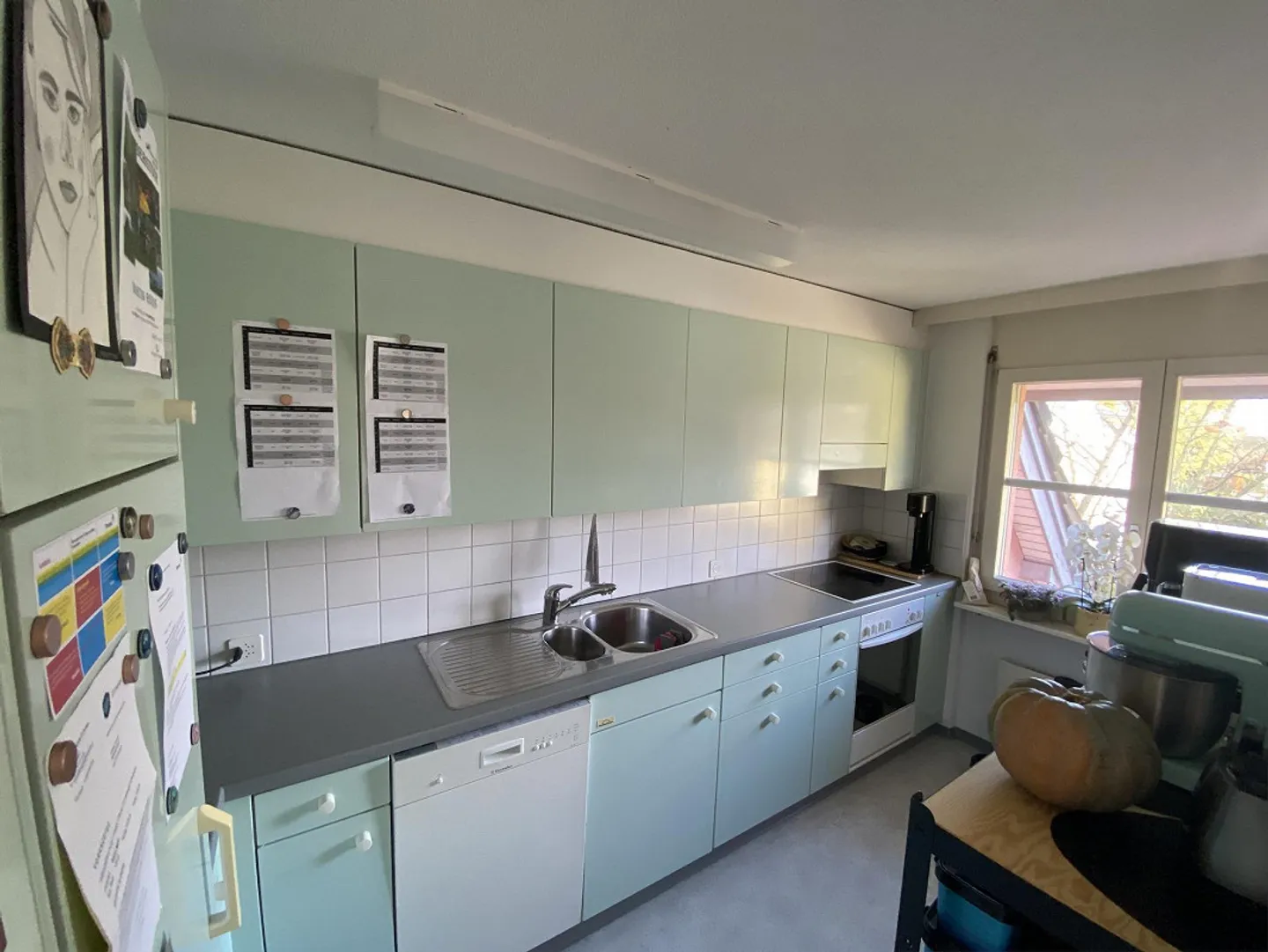 Bright 4.5-room apartment with balcony - Photo 2 of 12