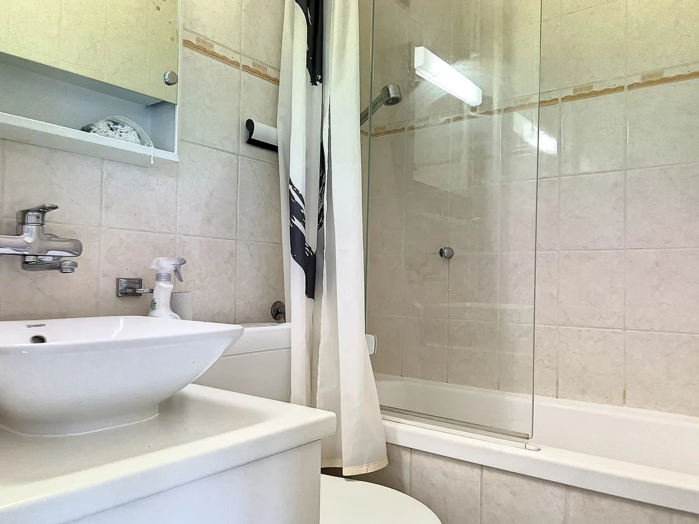 Bellissimo e accogliente appartamento arredato con 3 stanze al 2° piano - Foto 8 di 8