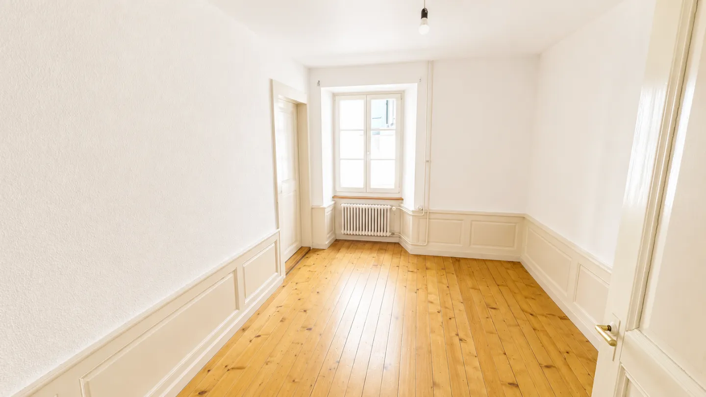 2.5 Room Apartment - Photo 2 of 6