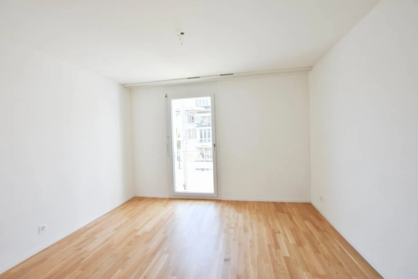 Appartamento moderno di 3,5 locali nel Jardin du Paradis - Foto 7 di 12