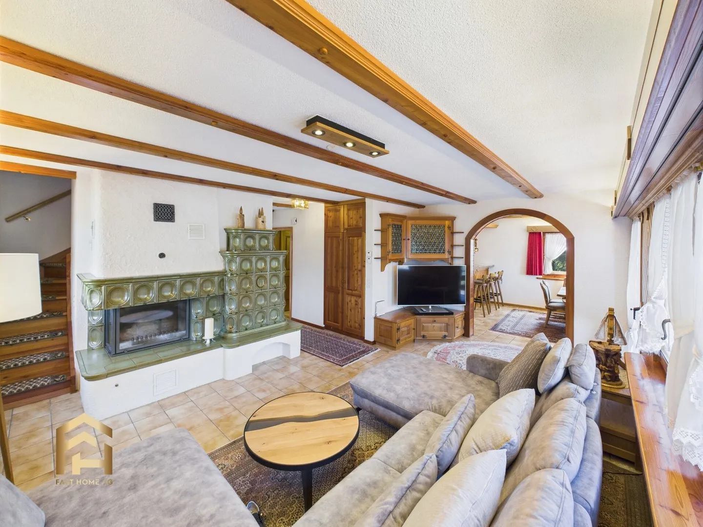 Elegant chalet with two independent apartments and stunning views - Photo 9 of 13