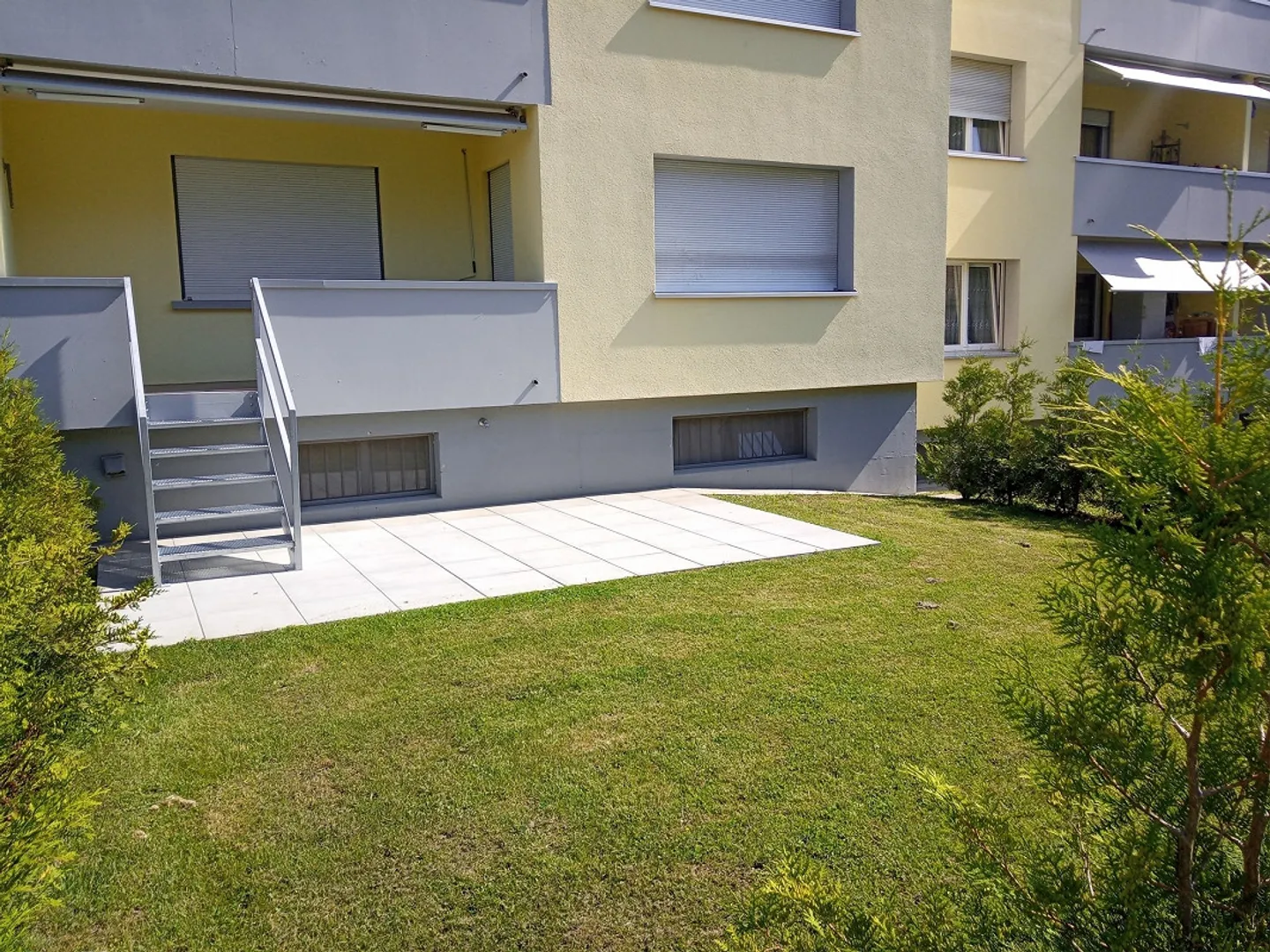 Appartamento 3,5 locali con giardino soleggiato privato (50m2); ascensore - Foto 1 di 16
