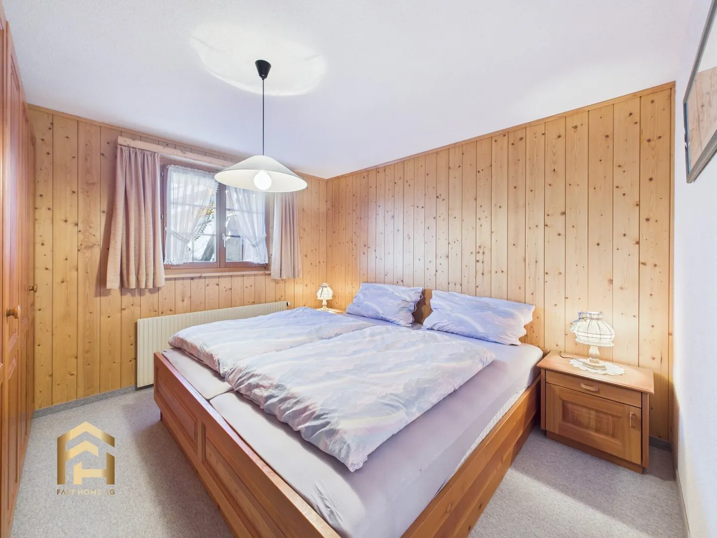 Elegant chalet with two independent apartments and stunning views - Photo 5 of 13