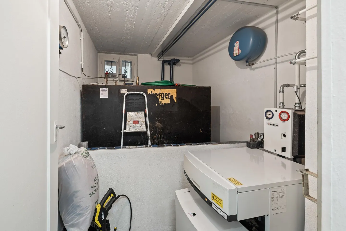 Maison de ville bien entretenue avec jardin, atelier, garage et beaucoup de potentiel - Photo 13 sur 19