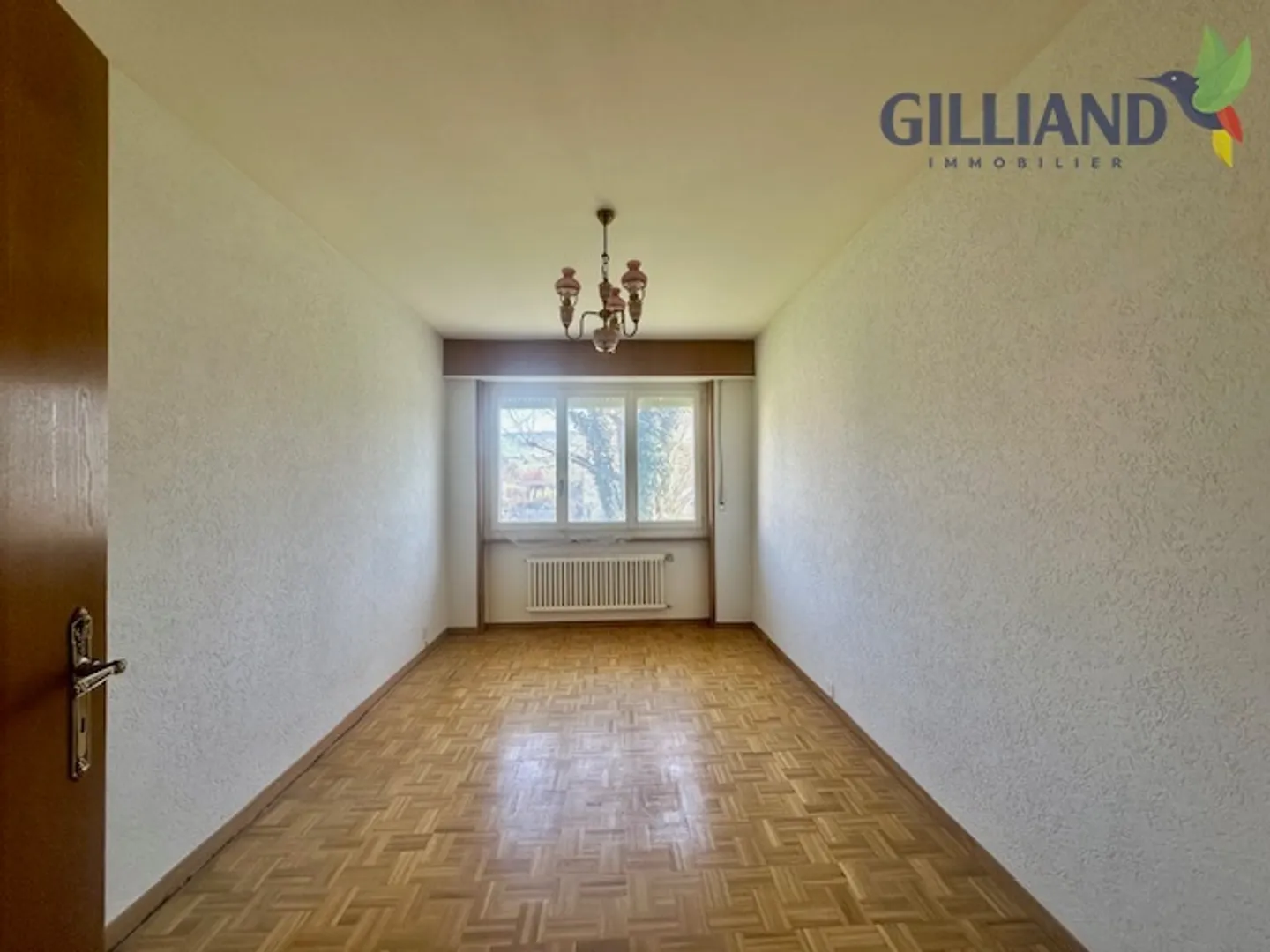 Schöne freistehende 5.5-Zimmer-Villa mit Studio im Herzen von Lucens - Foto 14 von 28