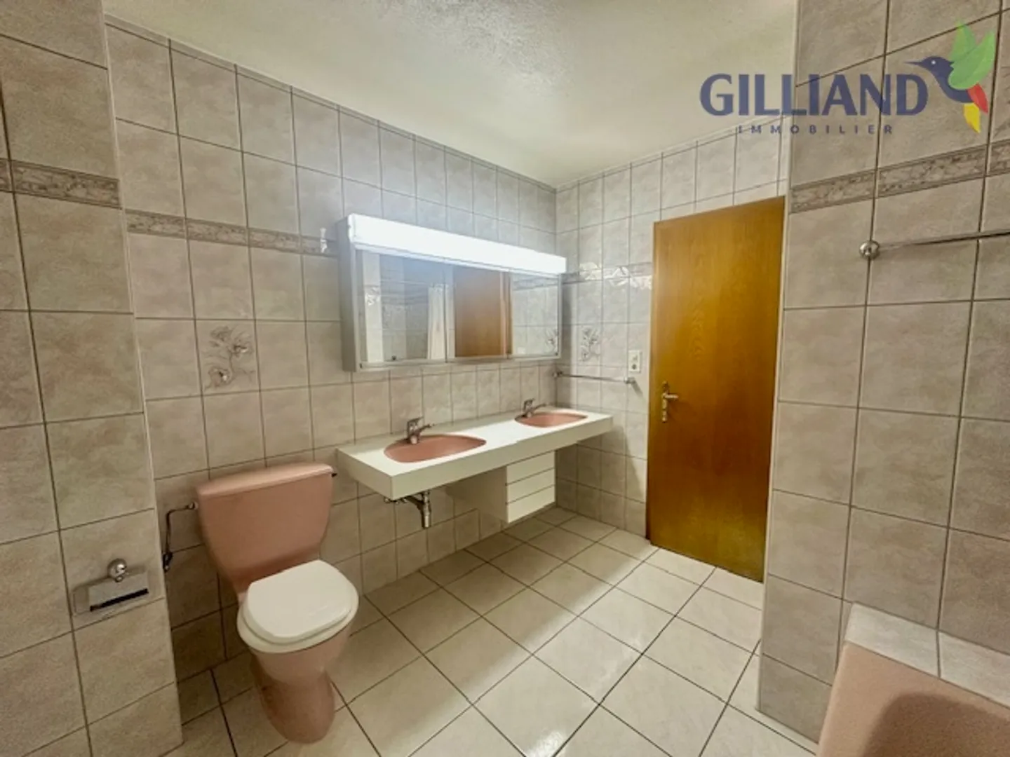 Schöne freistehende 5.5-Zimmer-Villa mit Studio im Herzen von Lucens - Foto 16 von 28