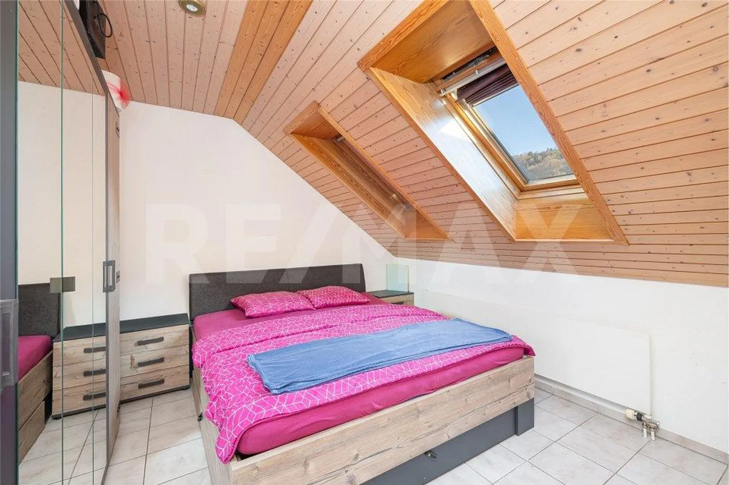 Opportunità di investimento attraente a Pfungen: Proprietà residenziale e commerciale... - Foto 12 di 13