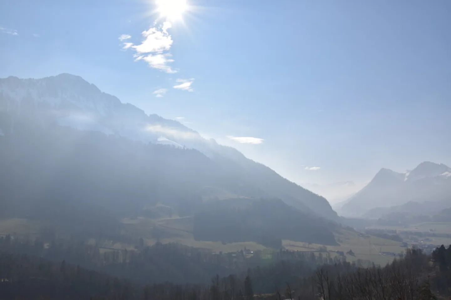 An exclusive architect-designed chalet with breathtaking panoramic views - Photo 3 of 8