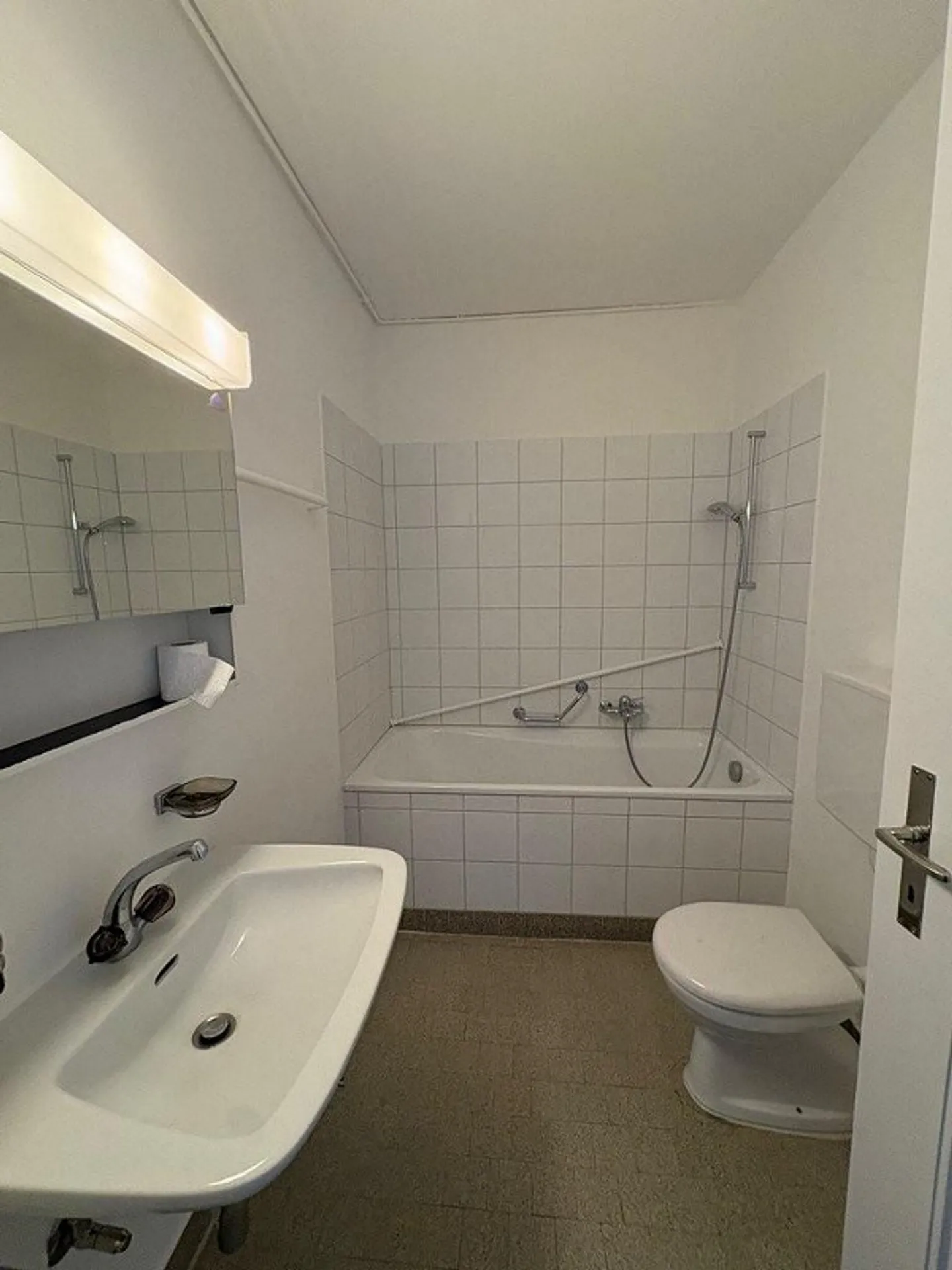 Appartement calme dans un emplacement proche de la ville - Photo 8 sur 8