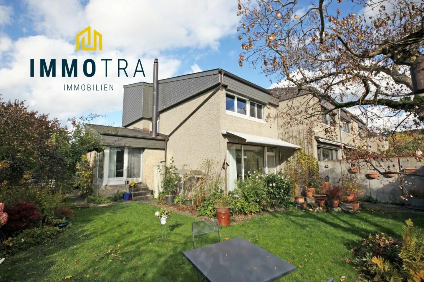 5-Room Corner House with Extension, Garden & Community Pool - Photo 1 of 14