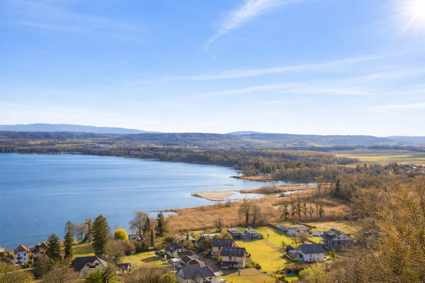 Villa d'exception avec vue sur le lac - Photo 10 sur 15