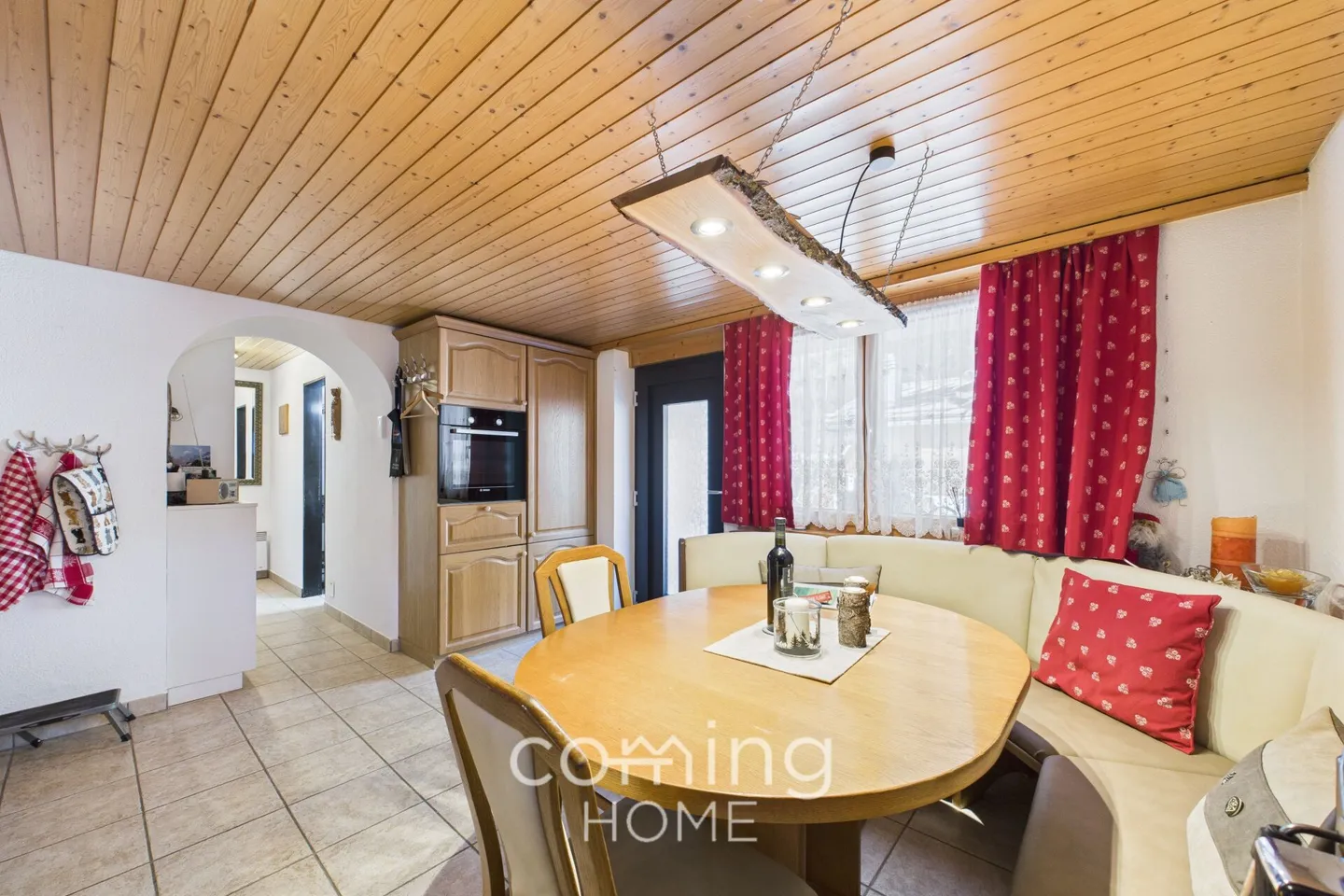 Casa Incantevole con Vista Montagna - Foto 3 di 17