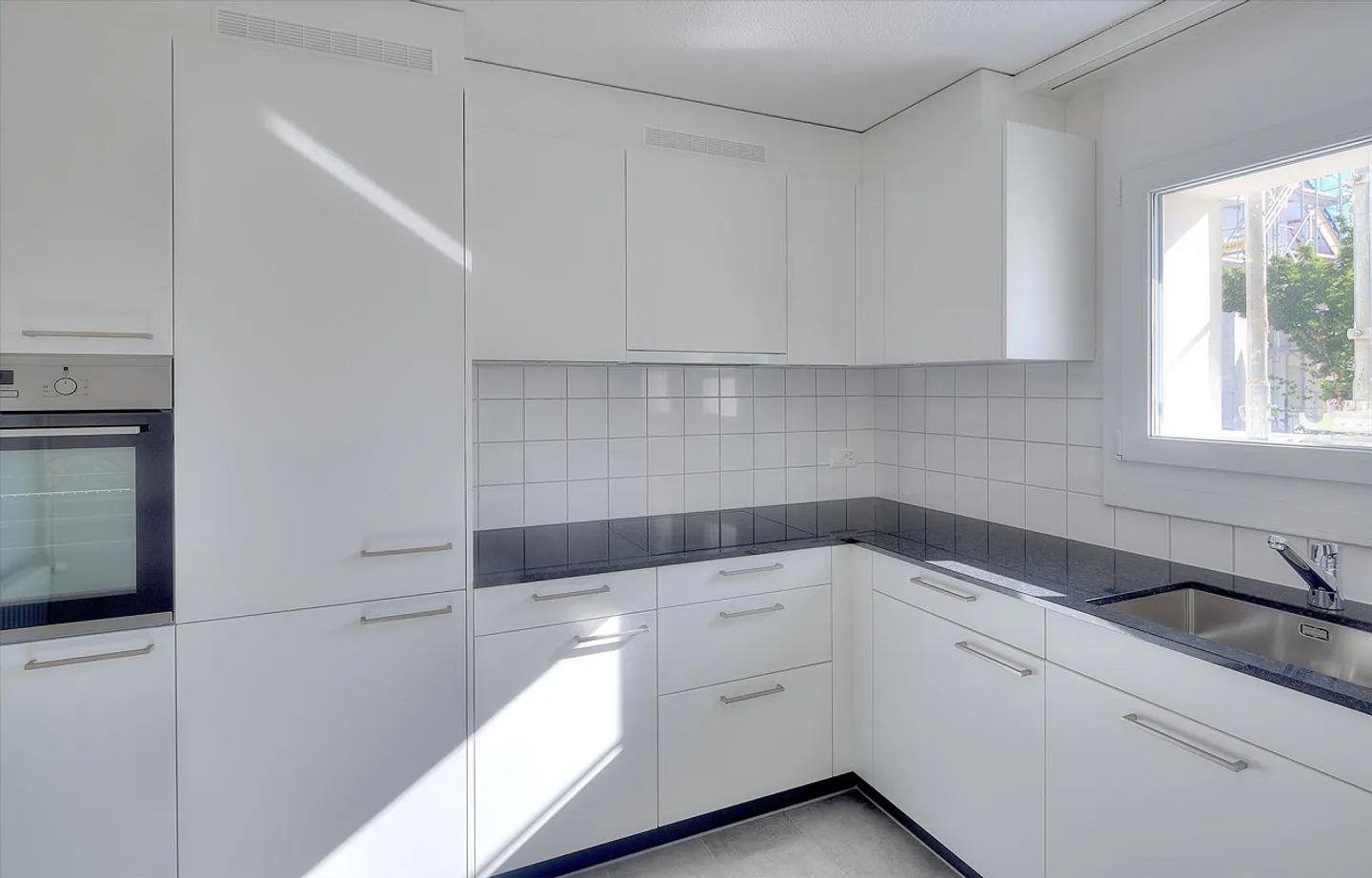 Here your dream home comes true! - Photo 3 of 5