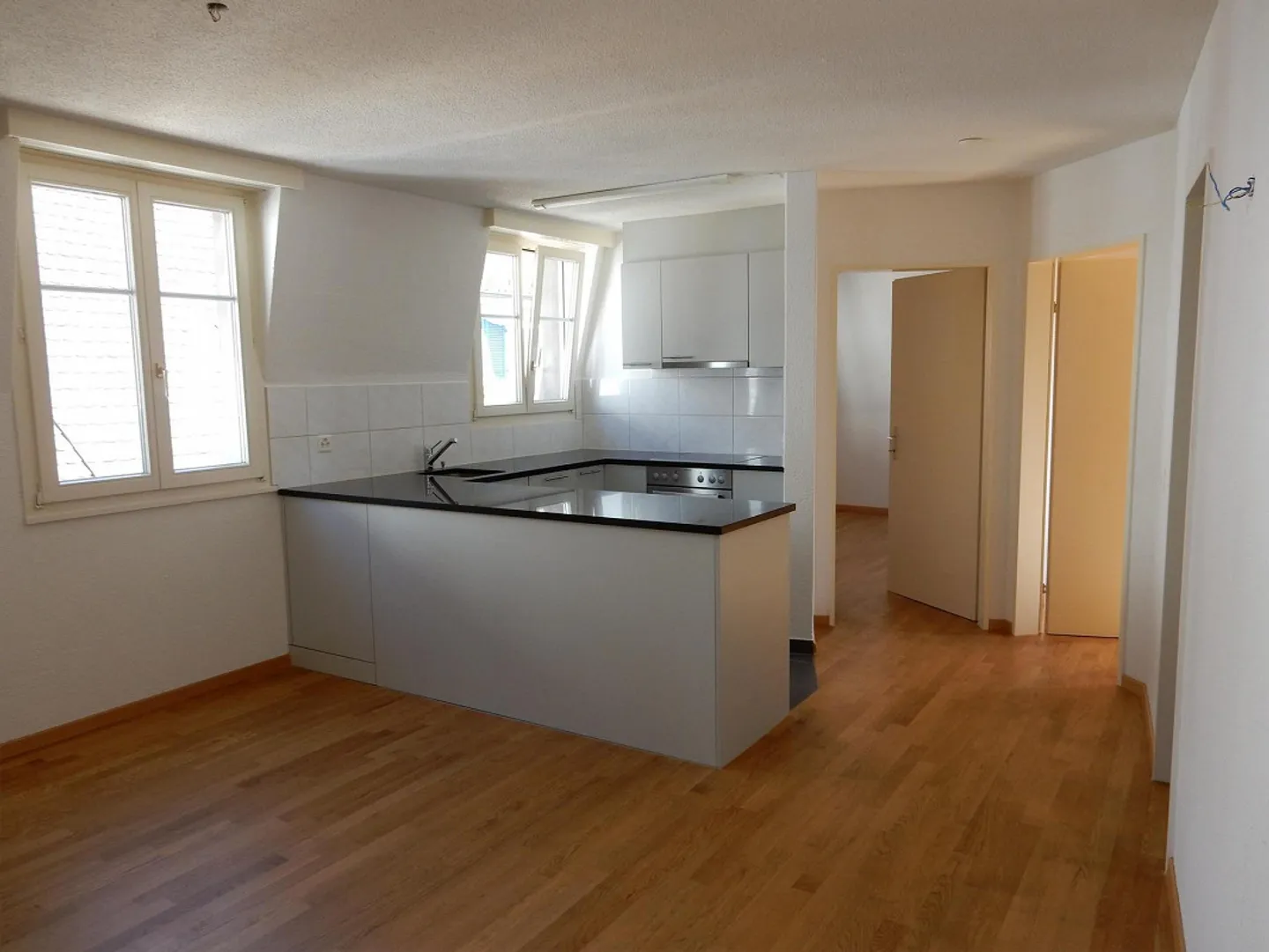 Grosszügige 3.5-Zimmer-Wohnung im Zentrum von Winterthur - Foto 2 von 7