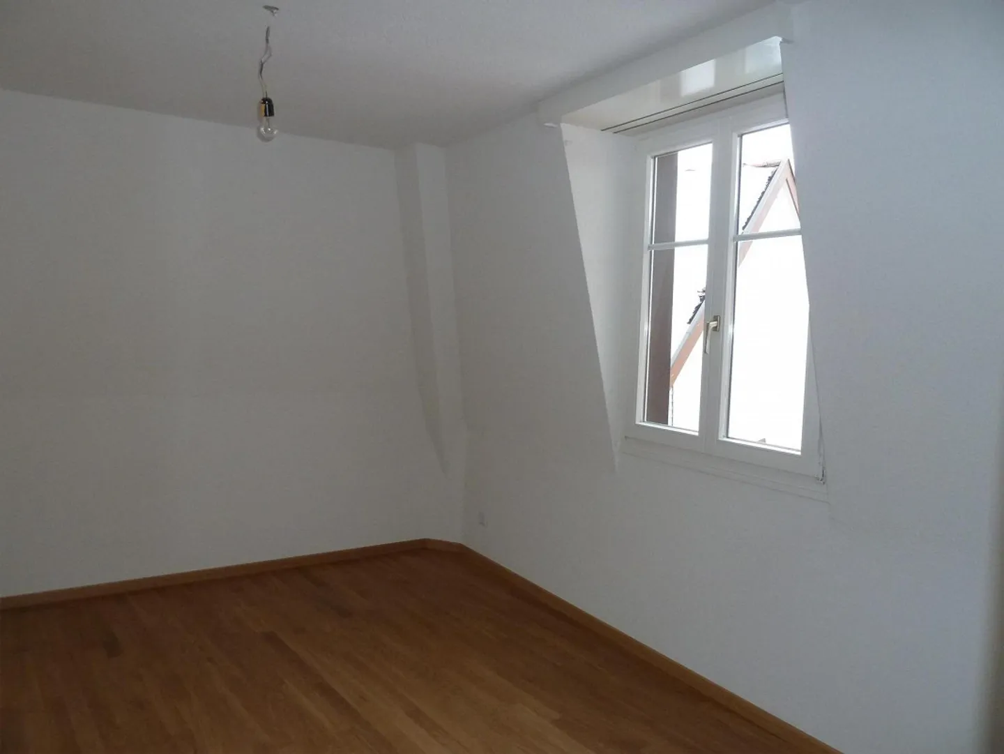 Grosszügige 3.5-Zimmer-Wohnung im Zentrum von Winterthur - Foto 3 von 7