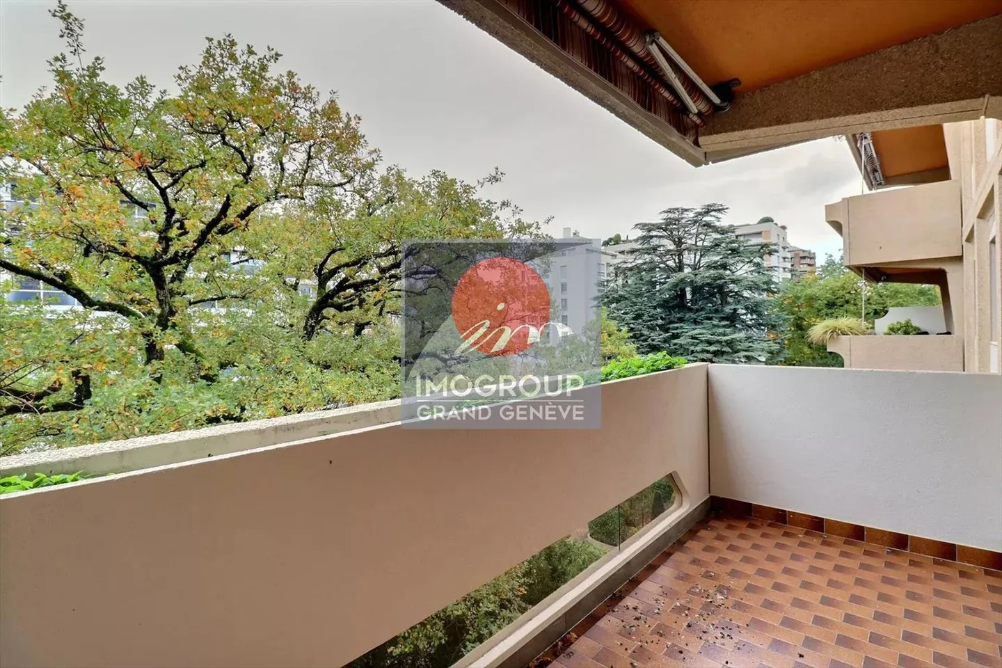 5-room apartment - Photo 1 of 9