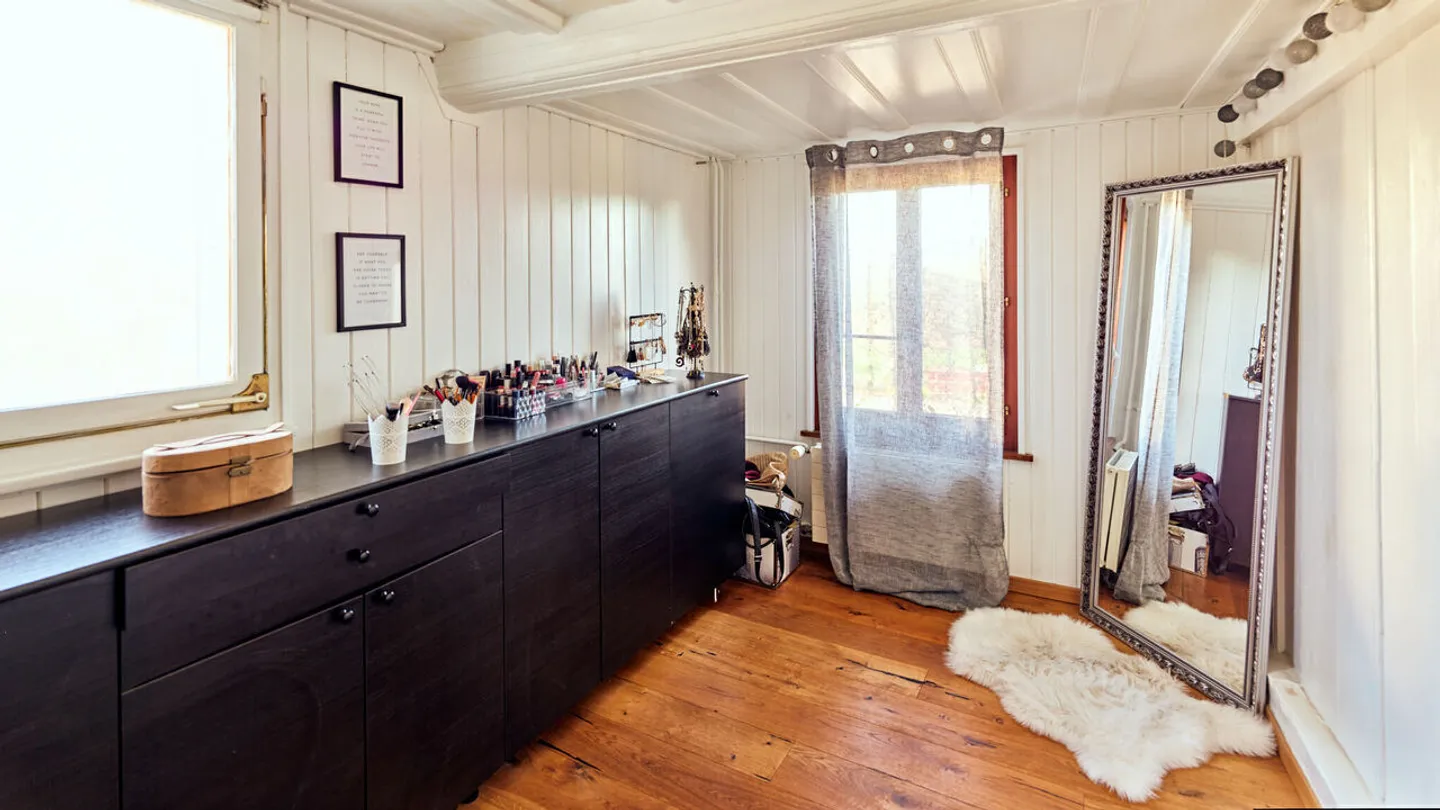 Renovated Farmhouse with 3 Apartments - Photo 12 of 12