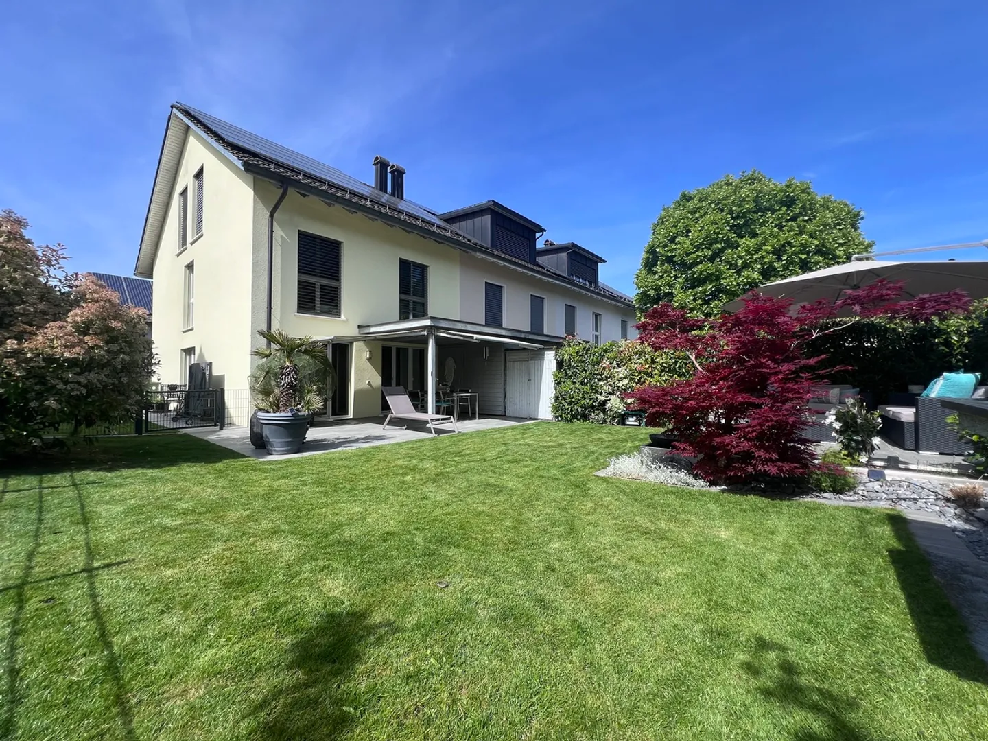 Family House for Connoisseurs - Photo 1 of 14
