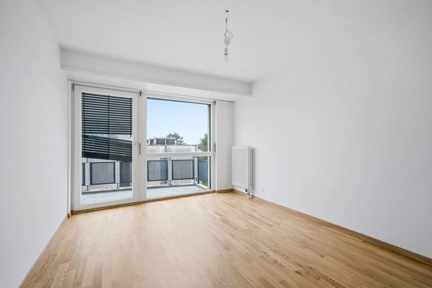 Spacious 2.5-Room Apartment - Photo 5 of 7