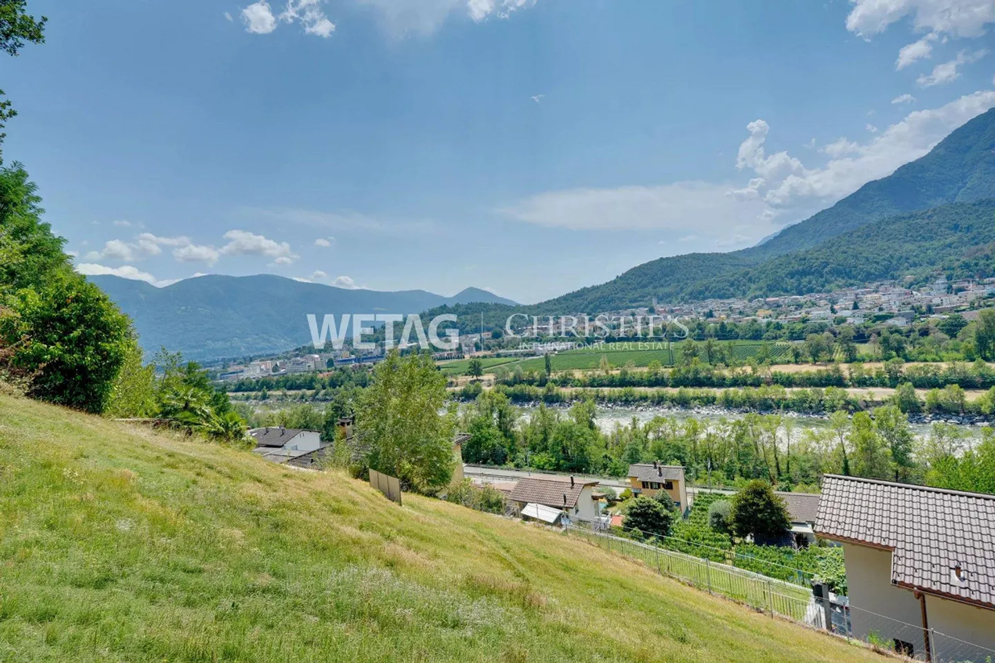 Beautiful building land in Solduno with panoramic view for sale - Photo 12 of 13