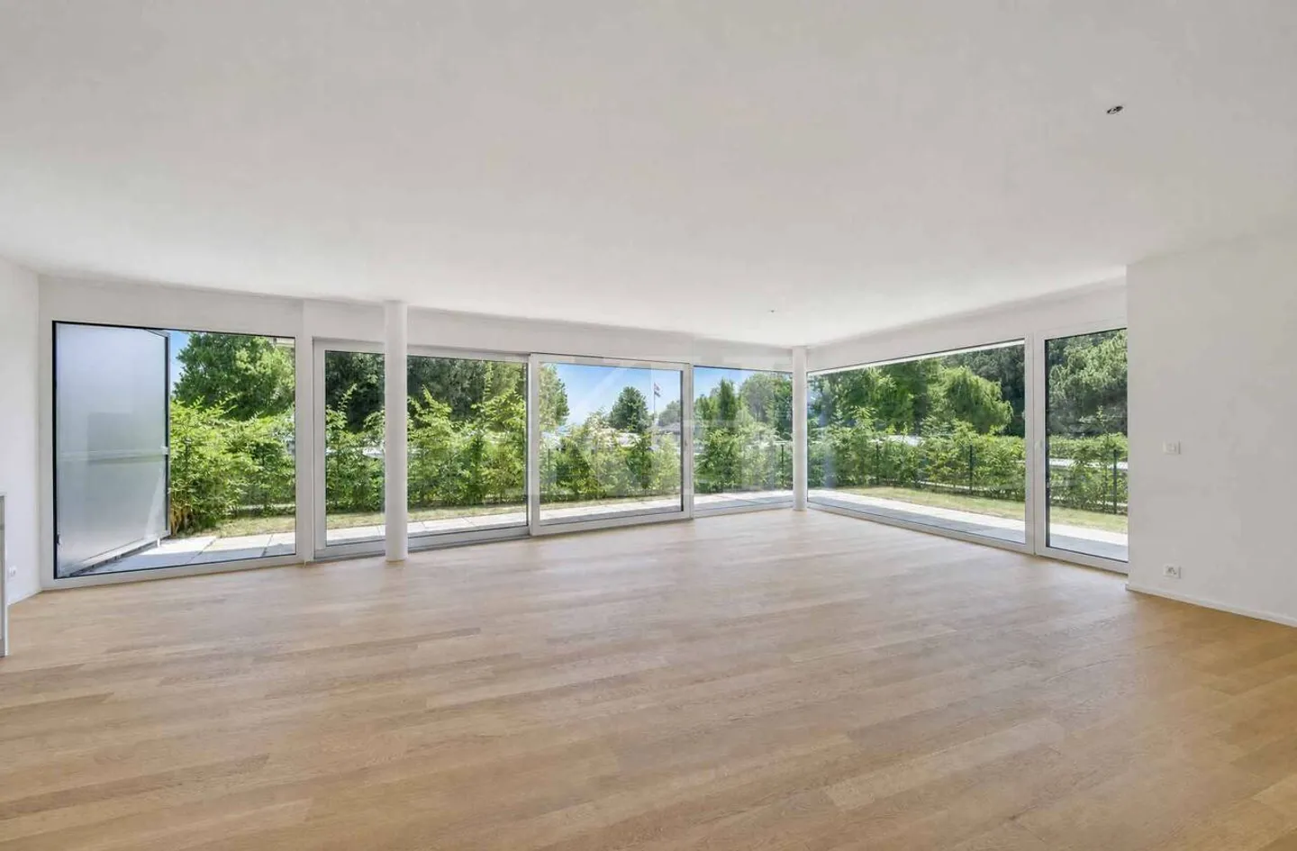 Nuovo appartamento di 5,5 locali con magnifiche finiture al piano terra con giardino! - Foto 5 di 8