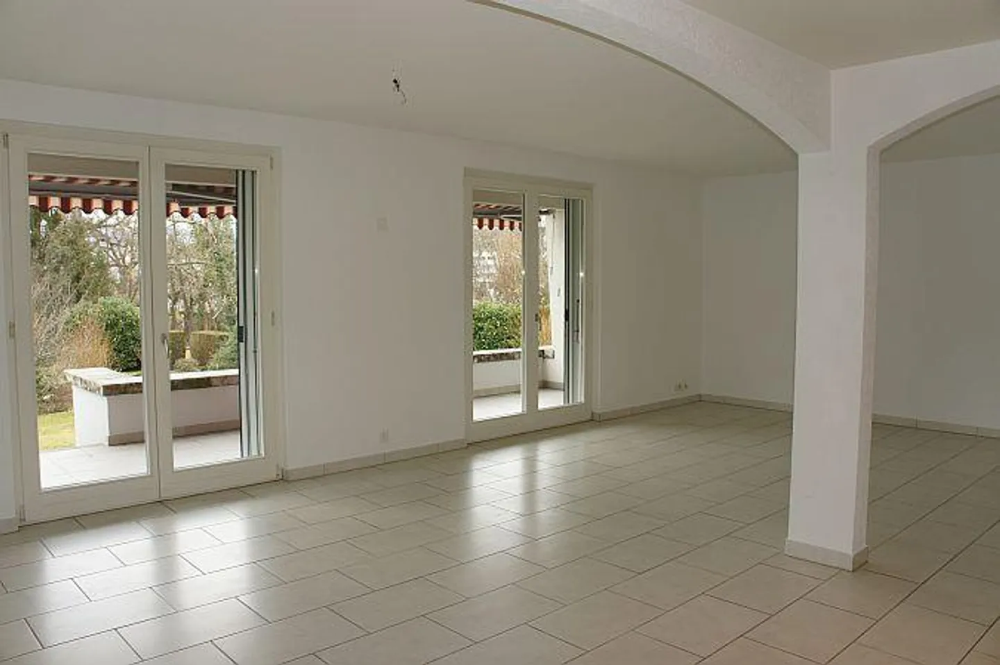 Magnifica villa indipendente di 5 stanze a Grand-Saconnex - Foto 3 di 5