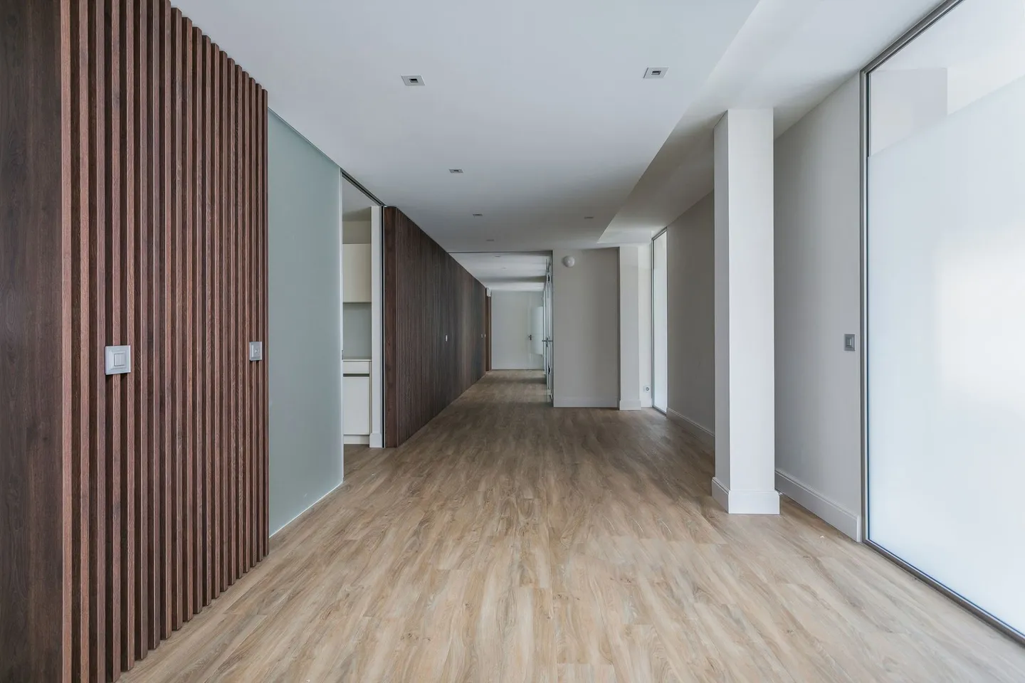 Exklusive Bürofläche - Bezugsbereit! - Foto 1 von 8